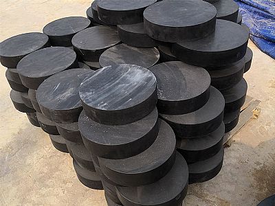 崇州市板式橡胶支座由若干层橡胶片与薄钢板经加压硫化